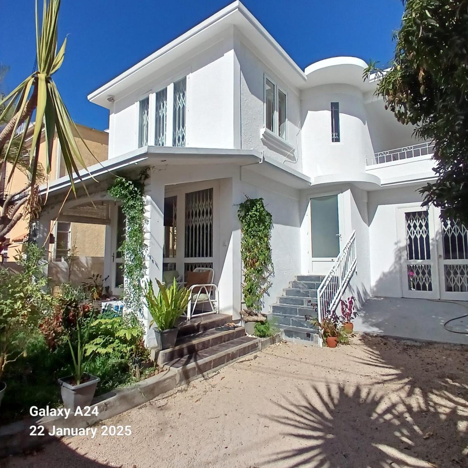 The Coral House Apartment Riviere Noire Bagian luar foto